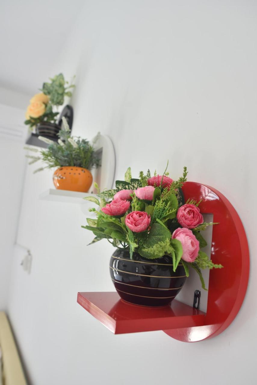 Lovely Homestay Hué Extérieur photo